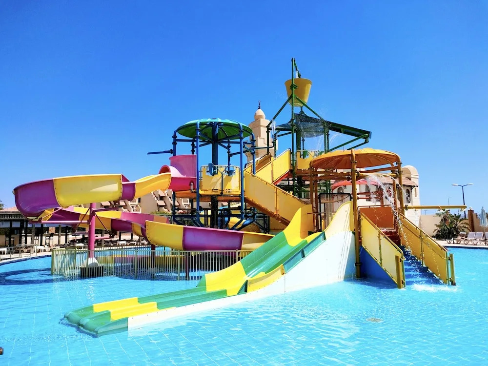 Marseilia Aqua Park Alam Al Roum