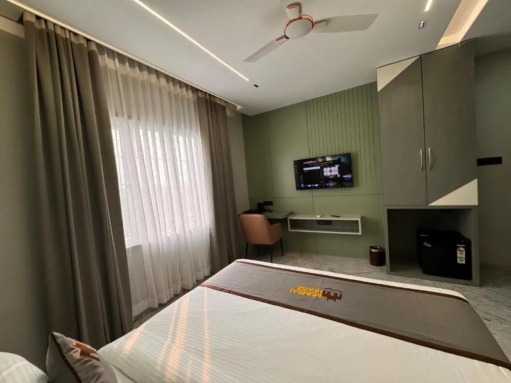 Hotel Mumbai House Pithampur