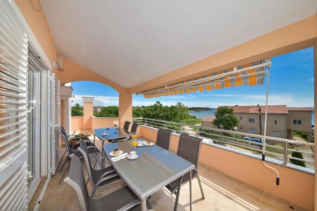 Apartments Medanic