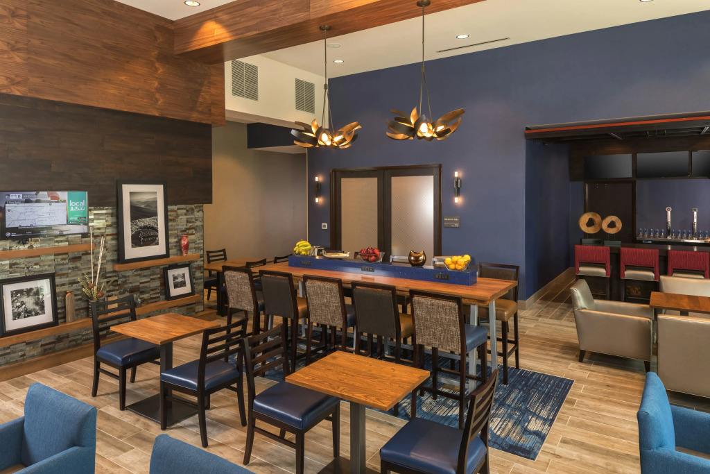 Hampton Inn & Suites-Asheville Biltmore Village, NC