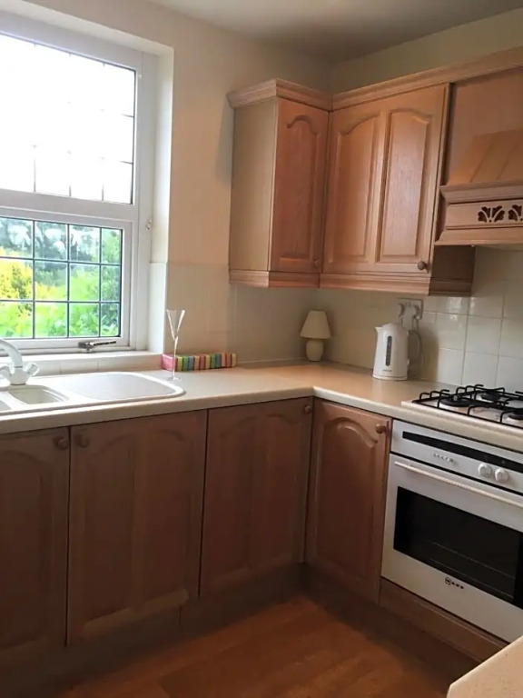 Wynberg House Swansea Bed  Breakfast