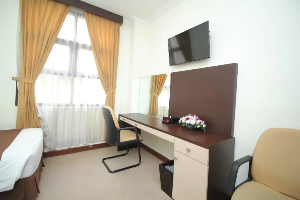 UNY Hotel