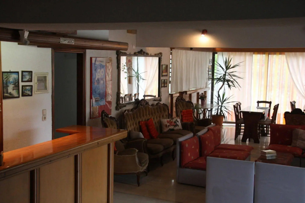 Violetta Hotel