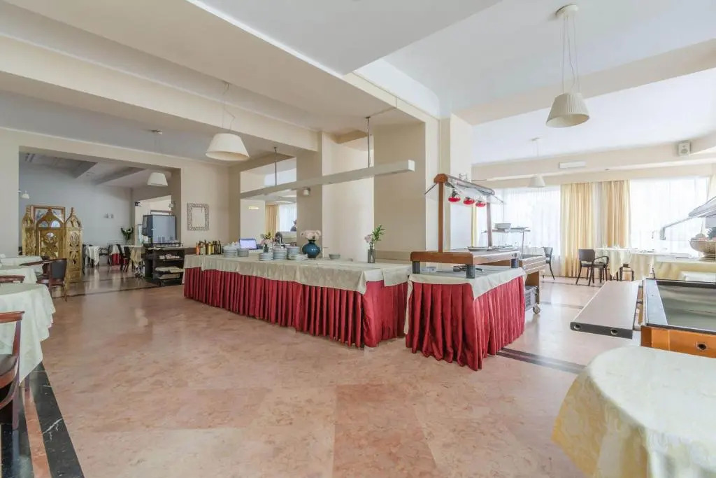 HOTIDAY Hotel Alassio