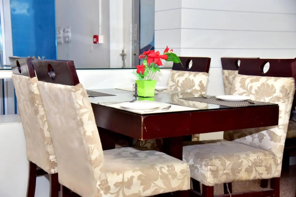 Hotel O Grand Decor