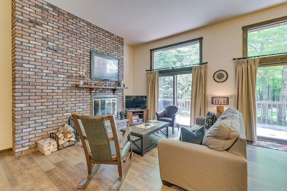 Windham Retreat w/ Private Deck & Mtn Views!