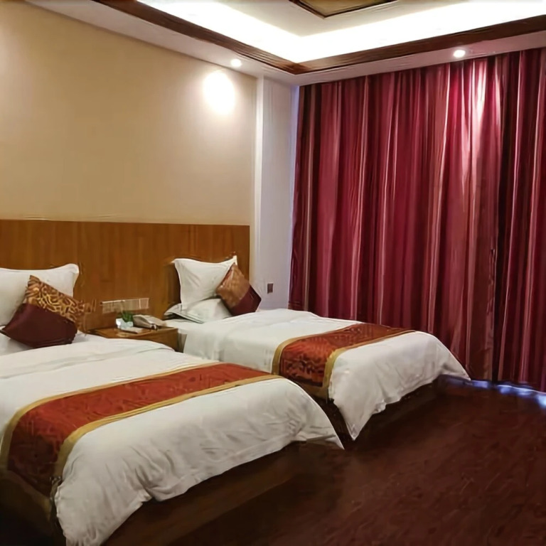 Houde Nanquanshan Hotel