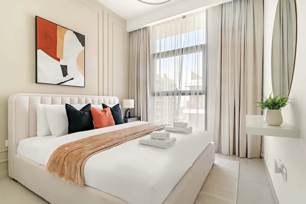 Silkhaus Luxurious 3BR Maid Dubai Hills