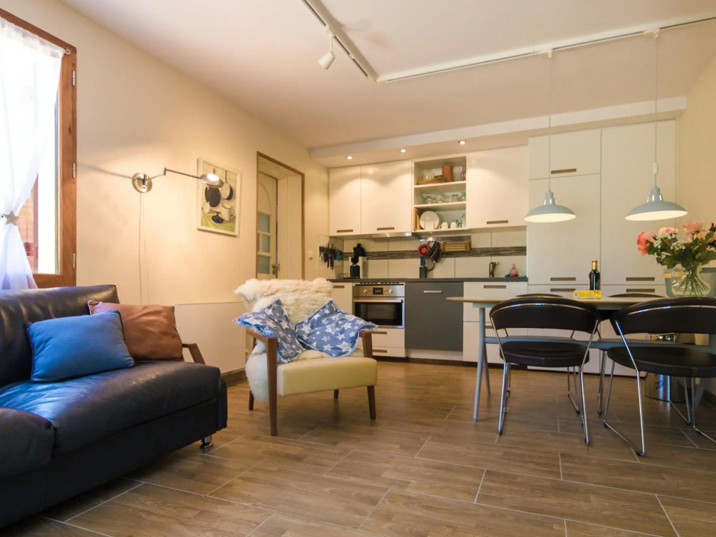 Beautiful Holiday Home in Aquitaine near the Forest