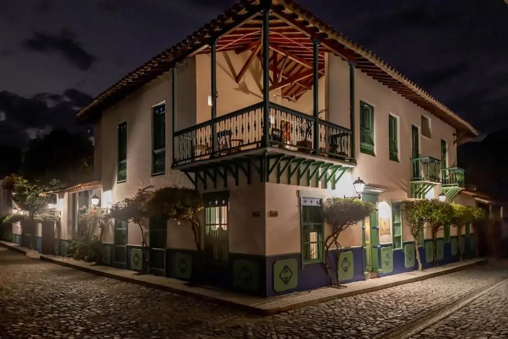Casa Cedrela Hotel Boutique -Cauca Viejo- Mayores de 14 años