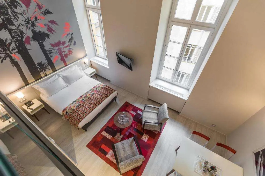 Palais Saleya Apartment & Suite