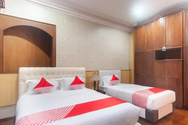 Urbanview Hotel Villa Surya Bandung