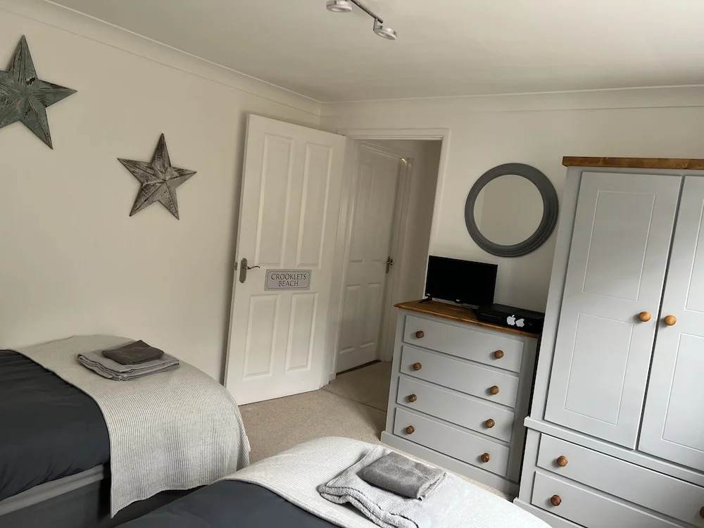 Bescot House, Bramble Hill, Bude, 4 bed det House