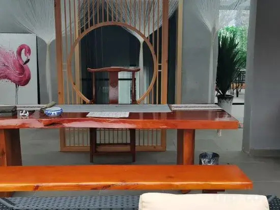 Yinxi Linjiang Homestay (Phoenix Ancient Town Tuojiang Yunqiao Branch)