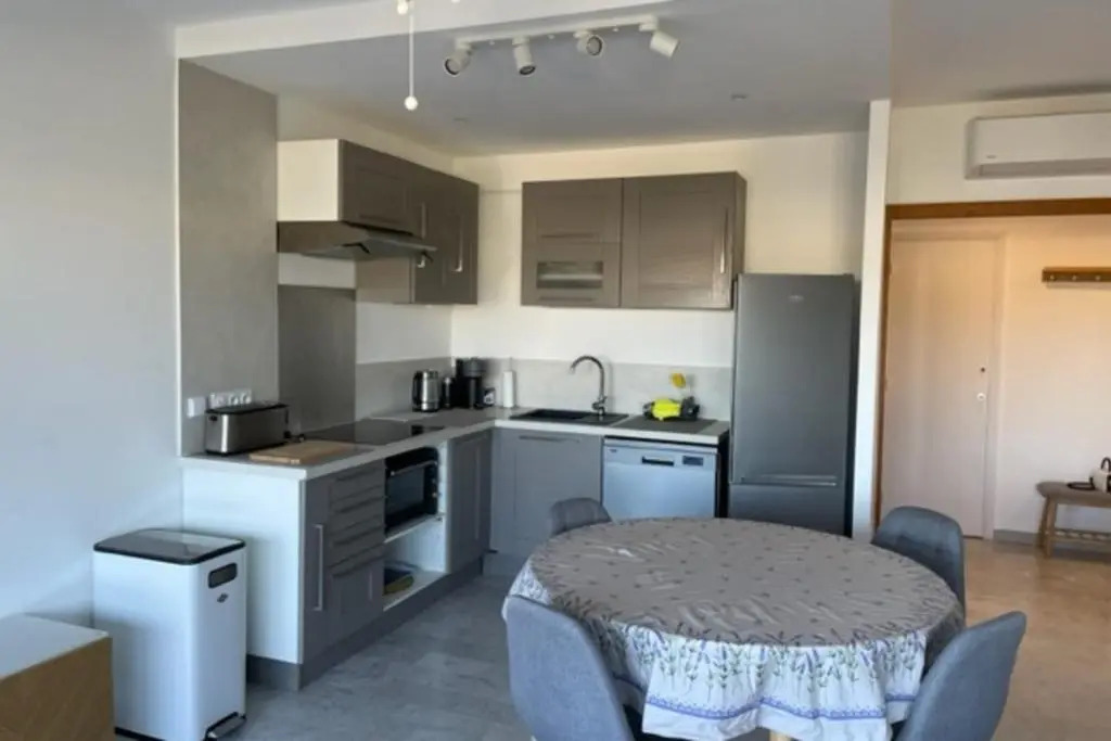 Superb 3 rooms with pool and tennis