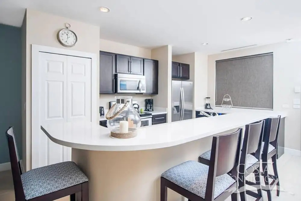 Gorgeous Decorated 2 bed Pacifico Condo