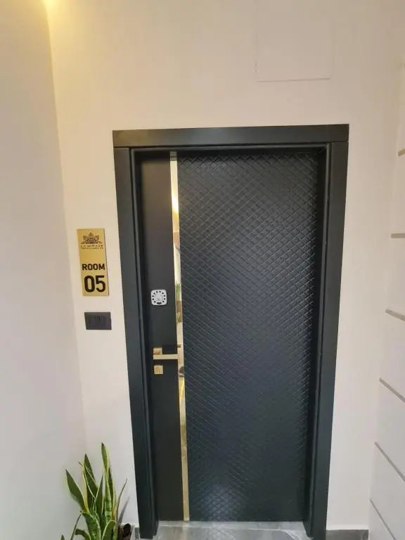 La Mirage Apartment 05