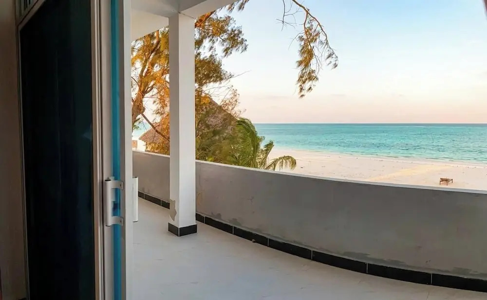 Tropical Beachfront Escape 2-bedroom Apartment in Uroa, Zanzibar