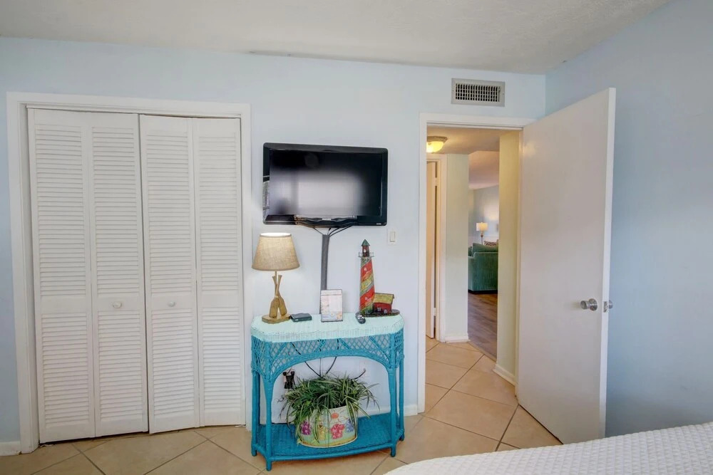 513 El Matador 2 Bedroom Condo by RedAwning