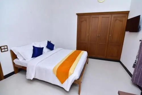 Malar Homes