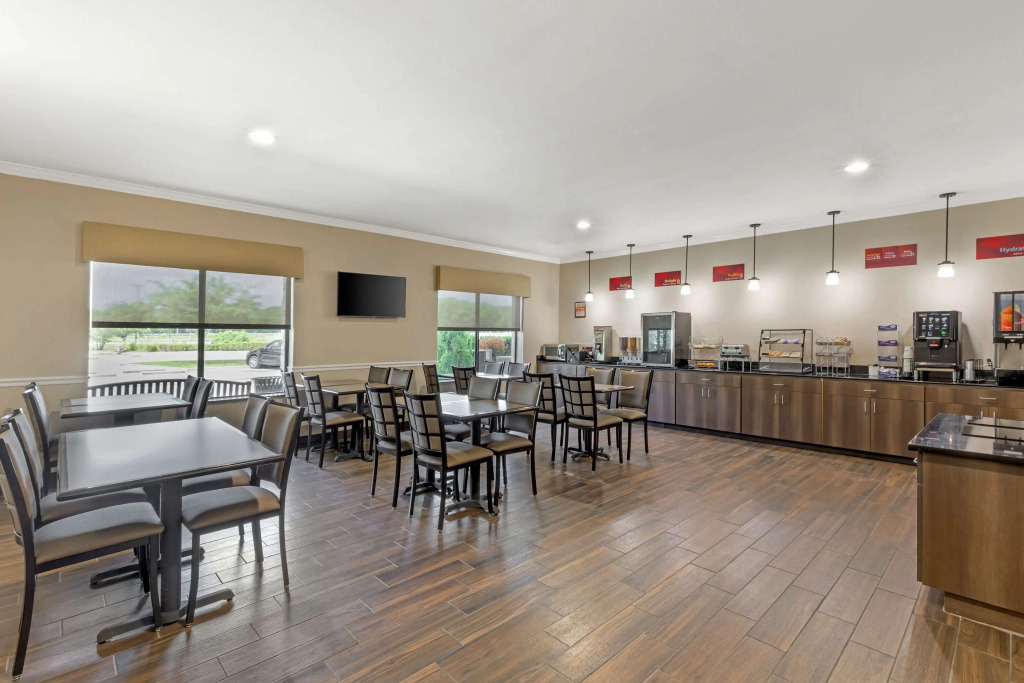 Best Western Plus Burleson Inn & Suites