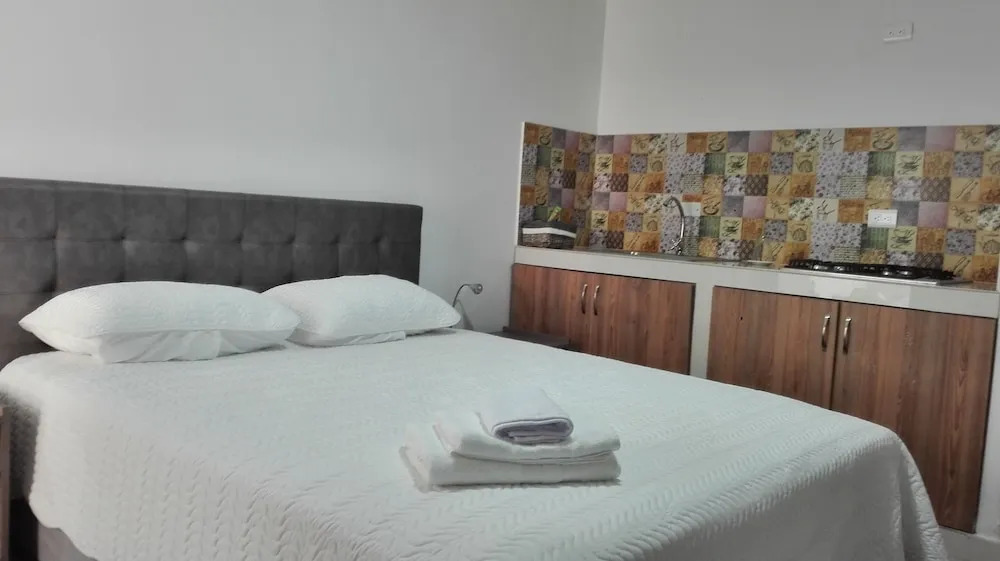 Hotel Avril