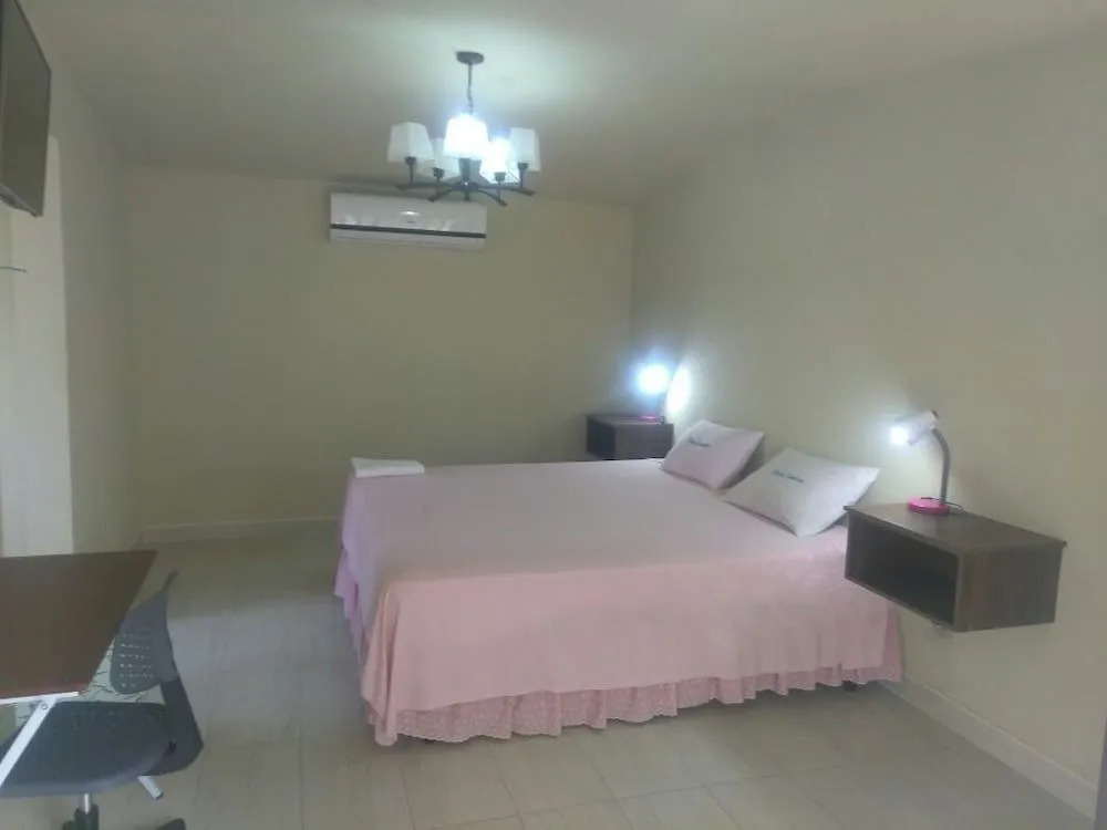 Hotel Rincón Familiar con Piscina, cerca de la playa y restaurante