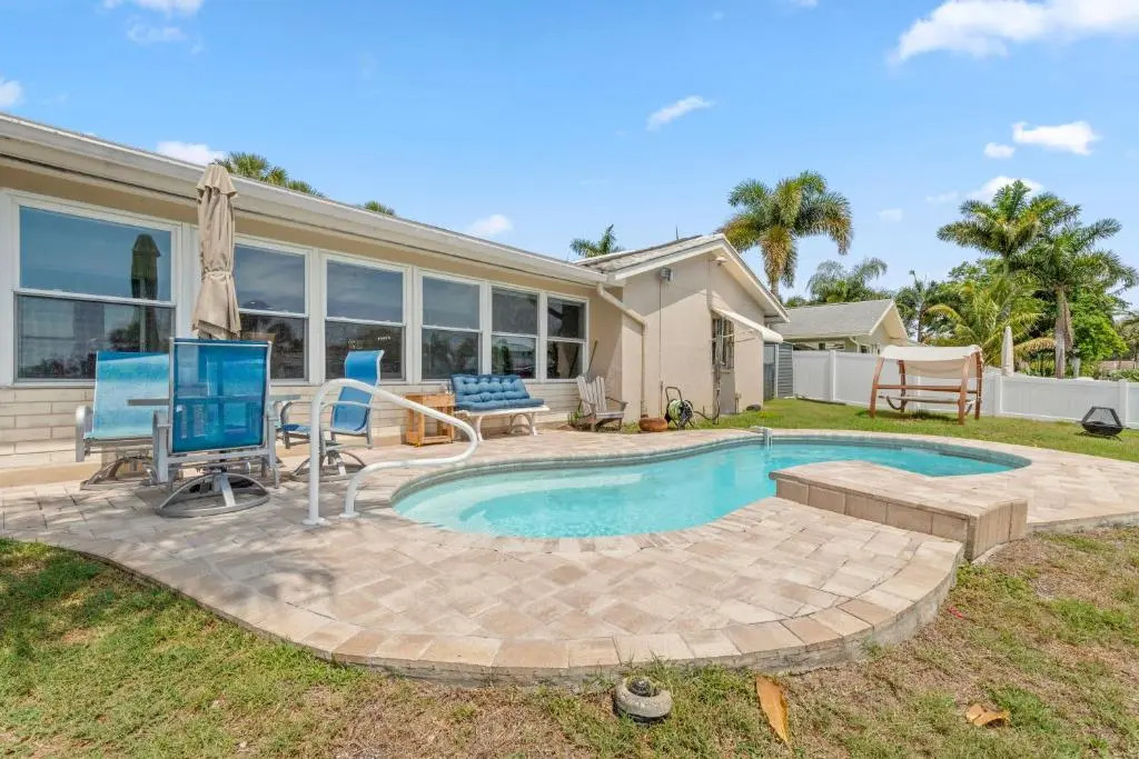 Dolphin Bayou