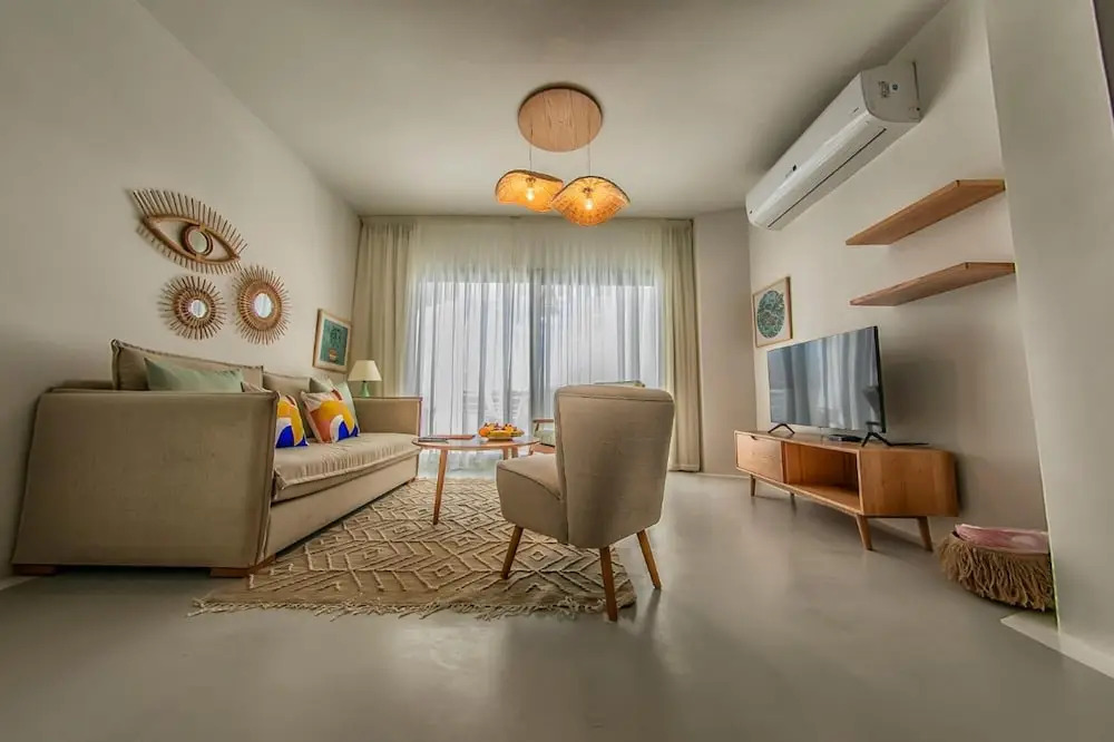 Vesta - Superior APT - 2BR - Swan Lake