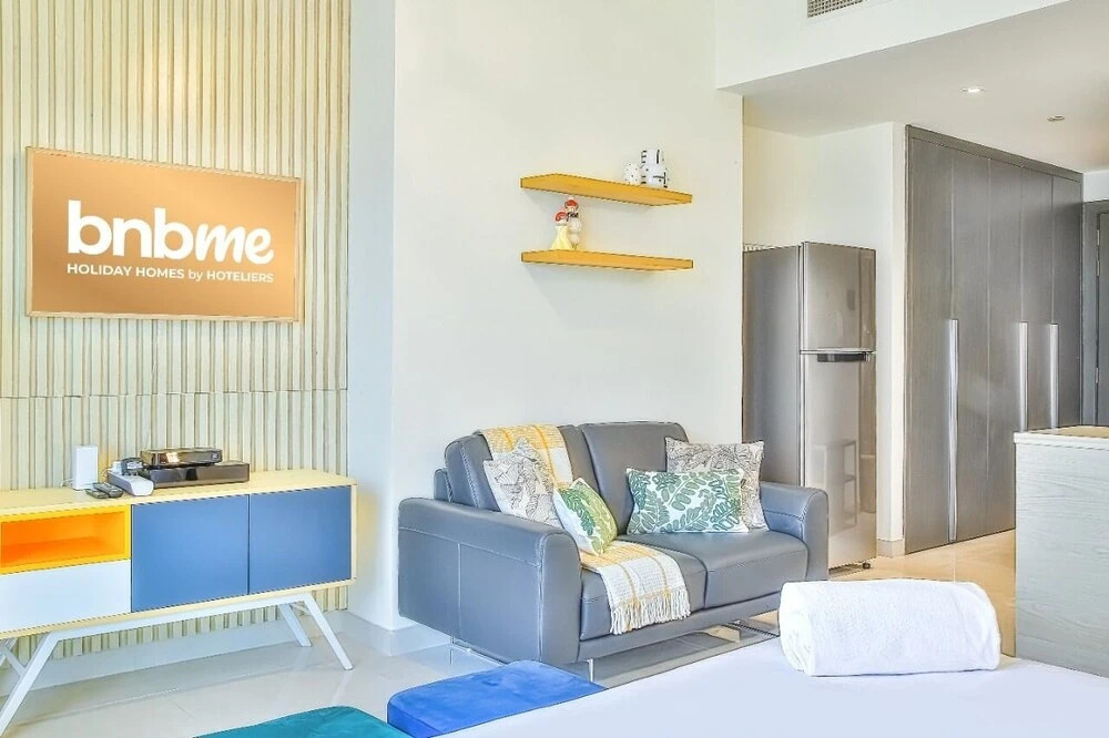 Lake View Luxurious Studio Bnbmehomes
