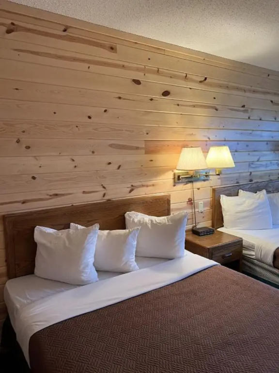 Waterfront Inn Mackinaw City