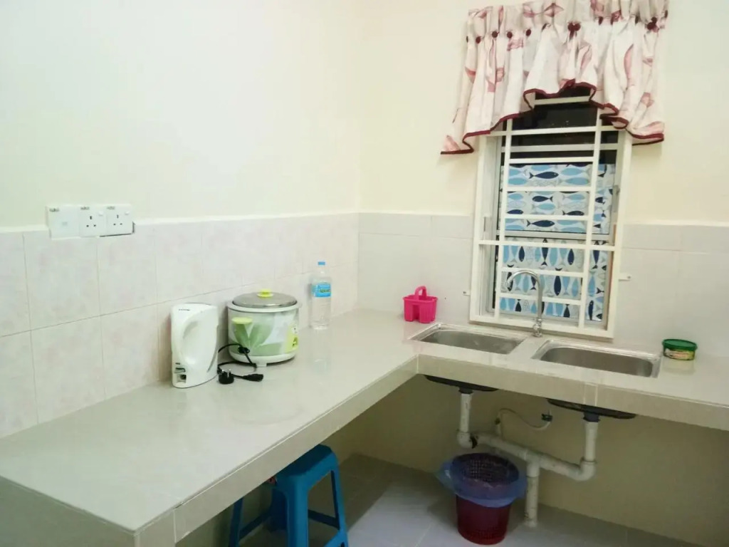 Homestay AZMI ZITA