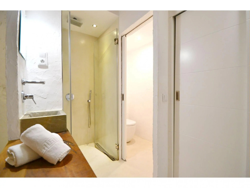 Luxuriously renovated Mallorcan country house for 10 pax