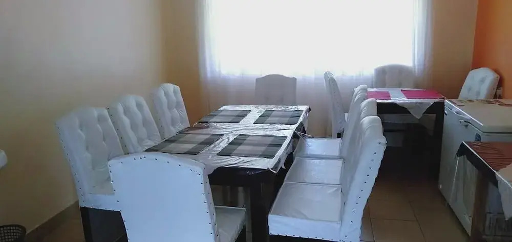 The Blubird Guest House Kitale
