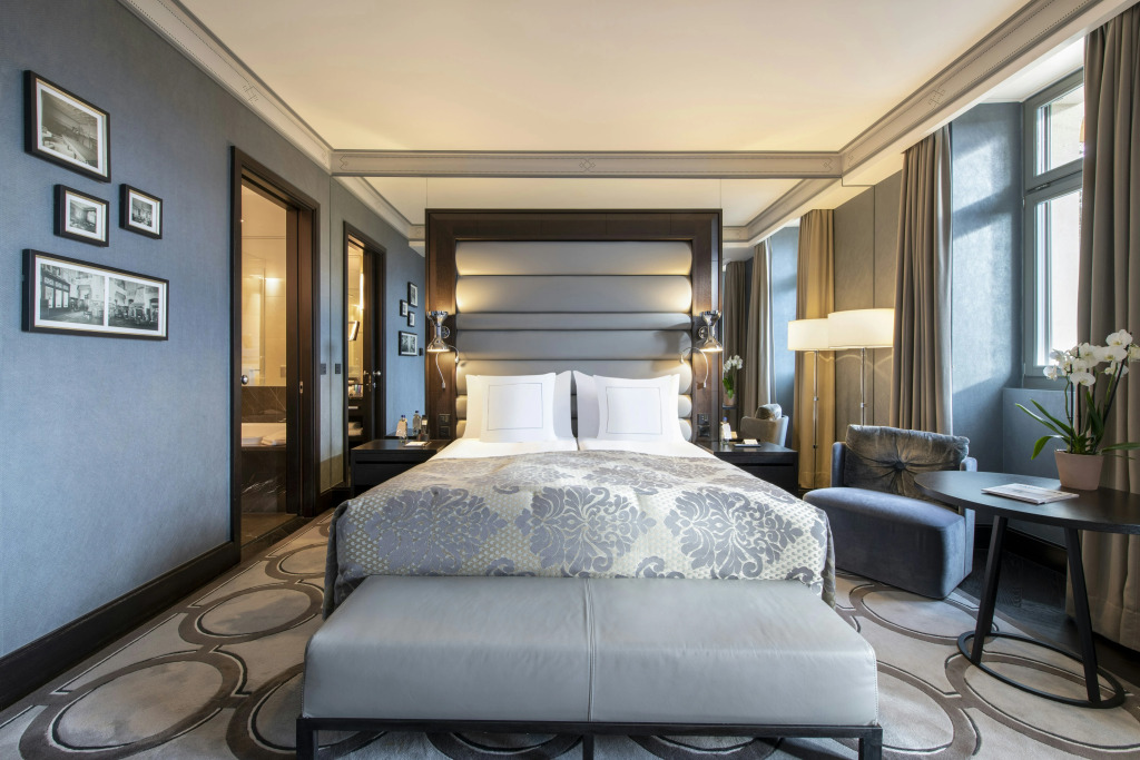 Royal Savoy Hotel & Spa