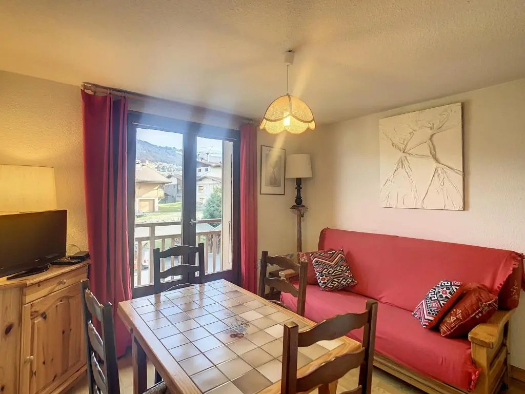 Appartement Demi-Quartier, 3 pièces, 4 personnes - FR-1-560-81