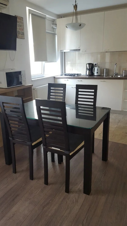 Balcescu Apartment 33