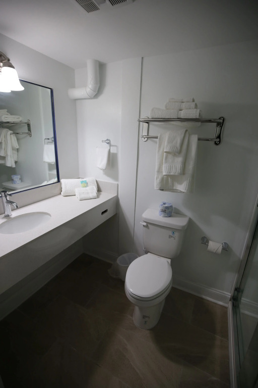 Harborline Hotel