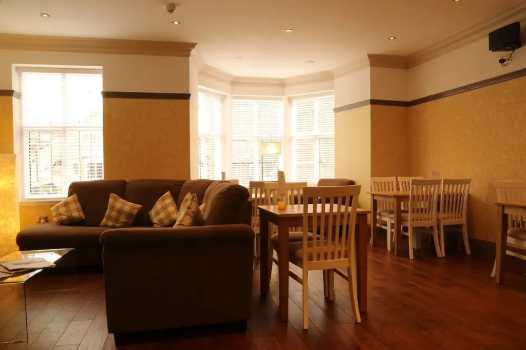 B+B York