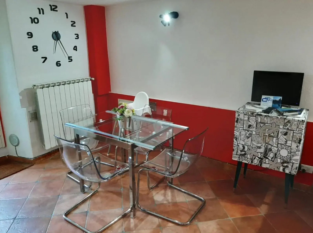 Movie Star Apartment with garden