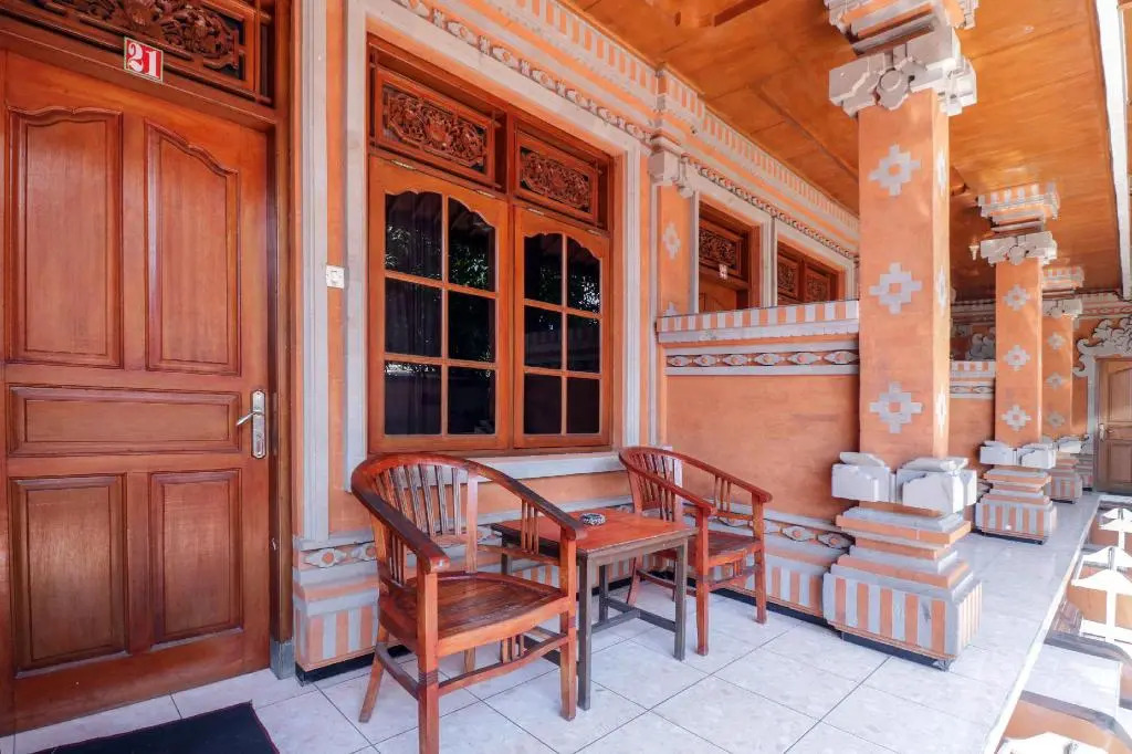 OYO 2411 Taman Mekar Beach Inn 2
