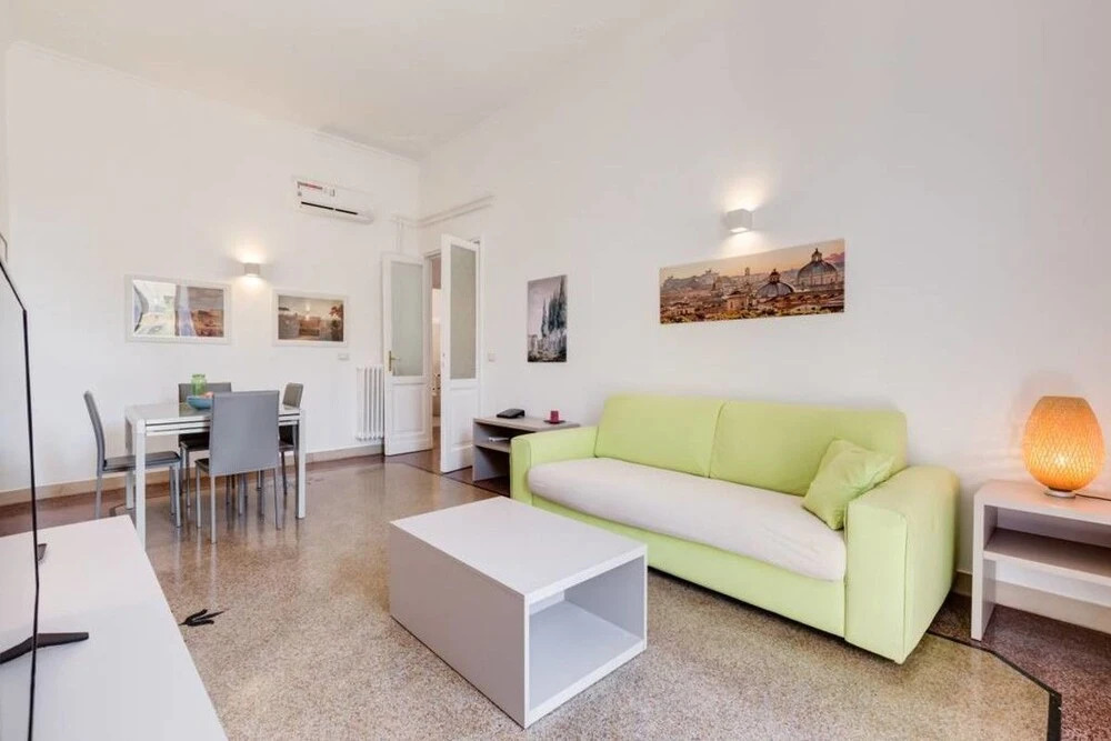 Bright and Modern 2 bed Flat in Prati