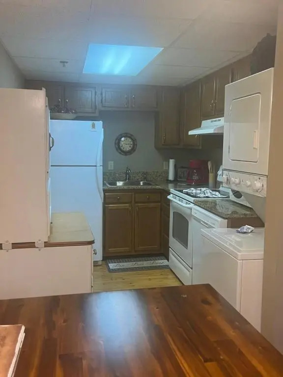 River Place Condos 605 2BD