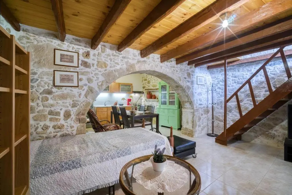 Skountakis House