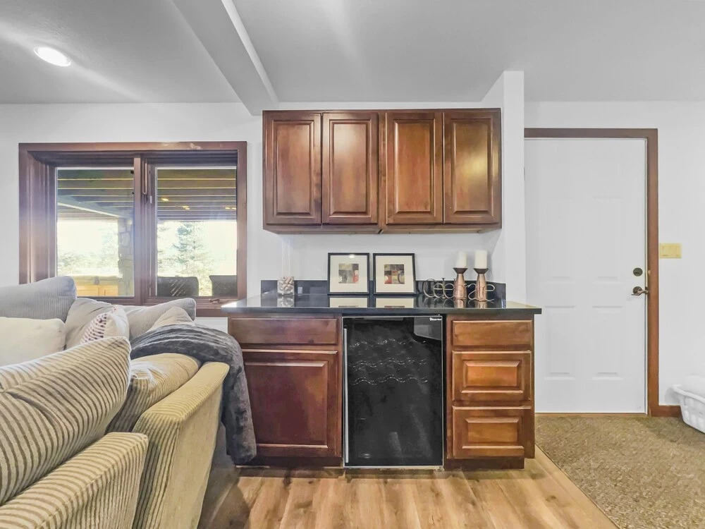208 Tenderfoot 5 Bedroom Home by RedAwning