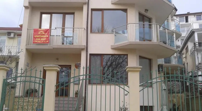 Izgrev Apartments