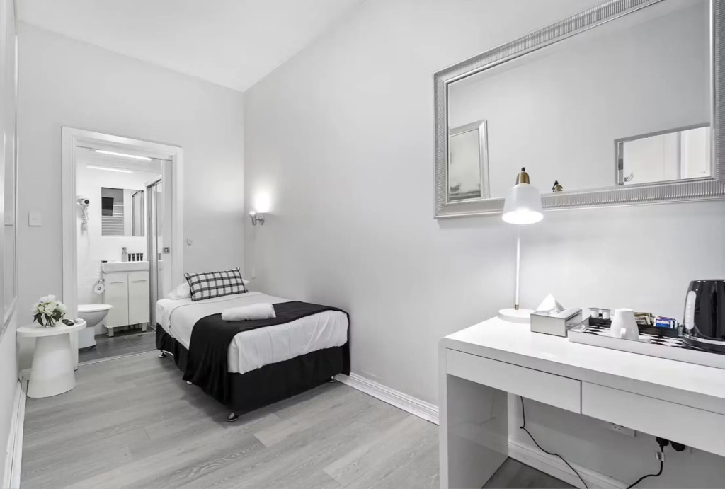 Airport Hotel Sydney