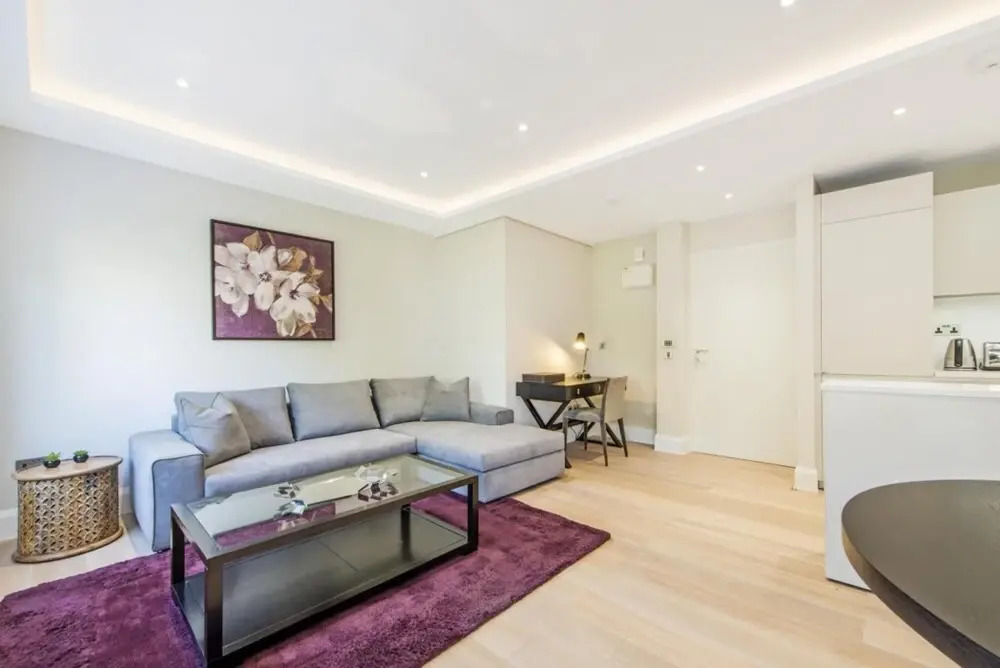 Luxury 2 Bedroom Apartment Near Hyde Park