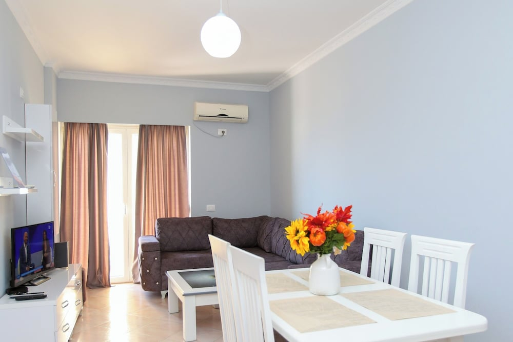 Sea View 1-bed Apartment in Vlore