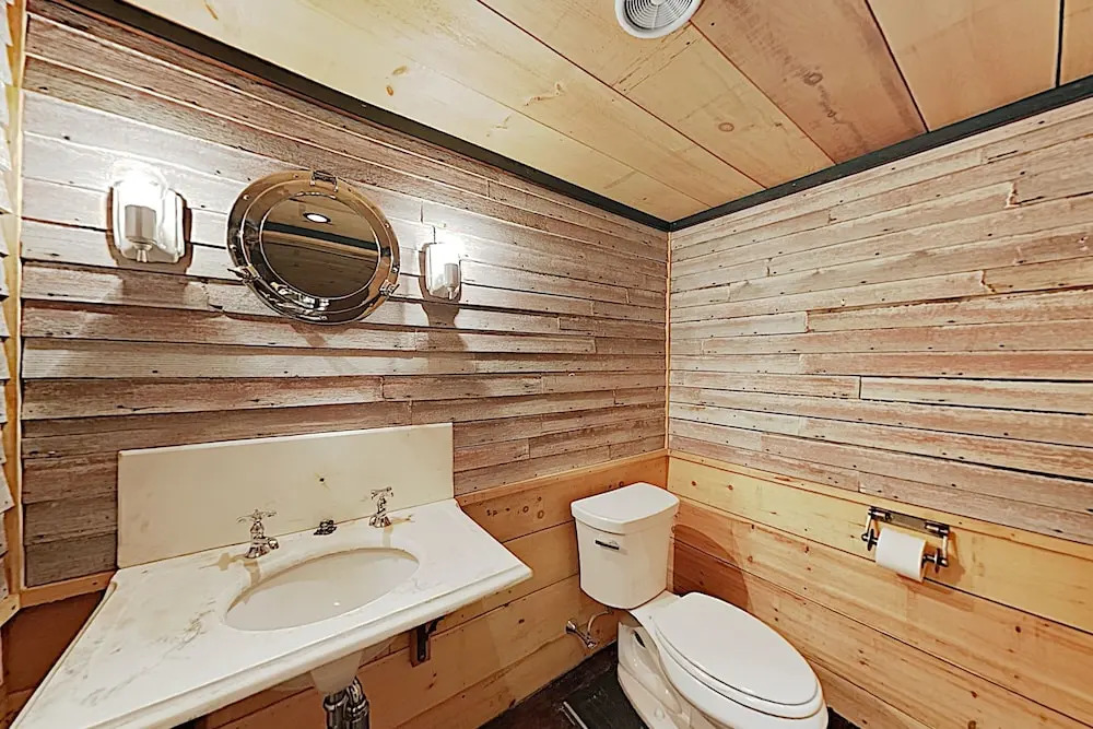 New Listing! Spacious Getaway Close To Acadia 3 Bedroom Home